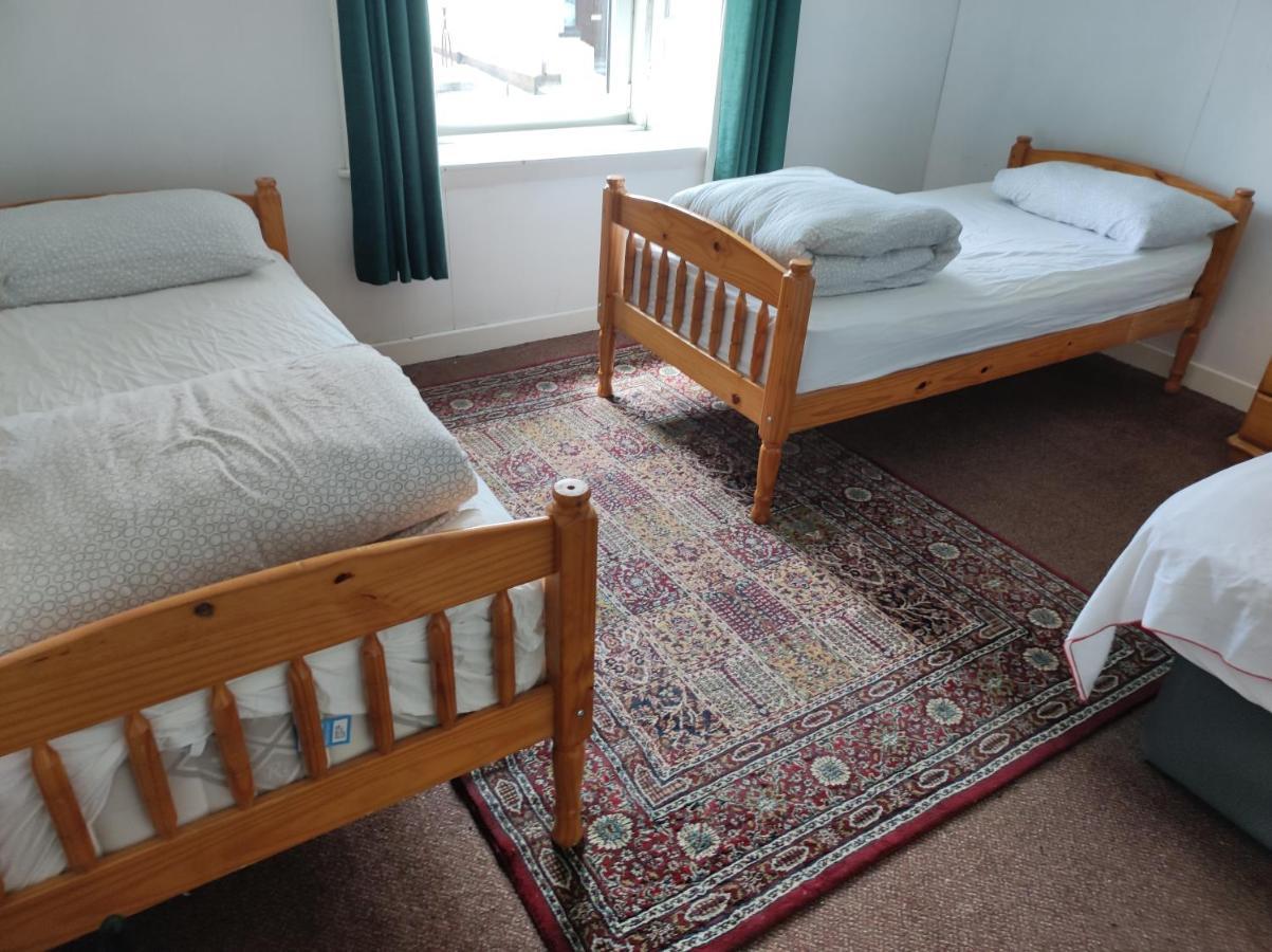 The Boathouse Lodge Hostel Bundoran Esterno foto